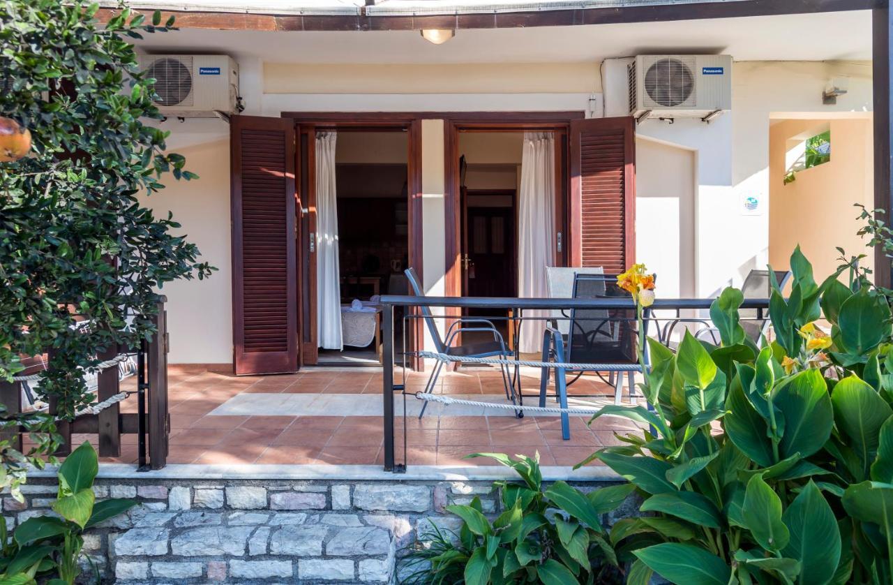 Akroyali Hotel & Villas Messinia Екстер'єр фото